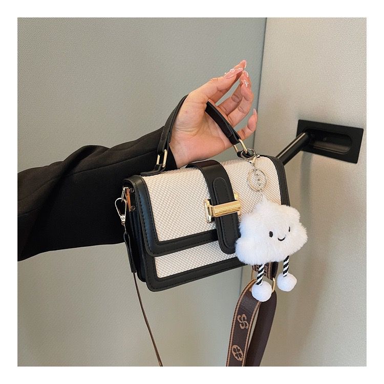 ELEGANT PREMIUM SLING BAG
