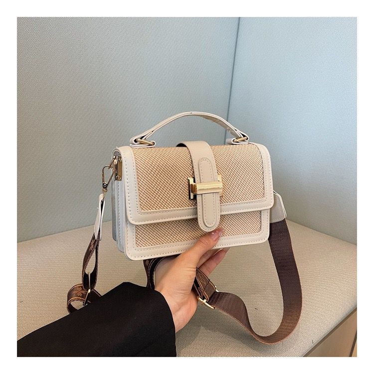 ELEGANT PREMIUM SLING BAG